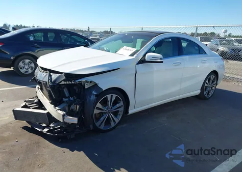 2019 Mercedes-Benz Cla 250 из США, поврежденный, VIN WDDSJ4EB1KN724704